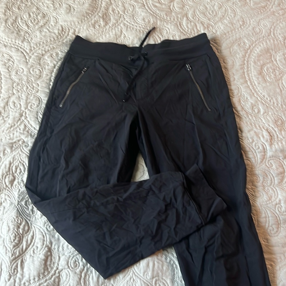 Black Athleta Trekke Joggers